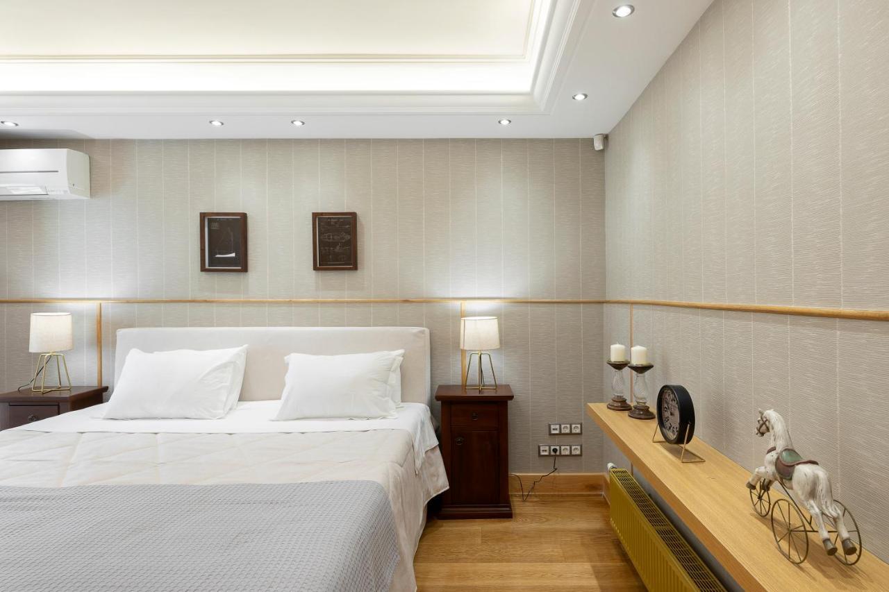 Vouliagmeni'S Elegance By Acropolis Suites Athens Exterior photo