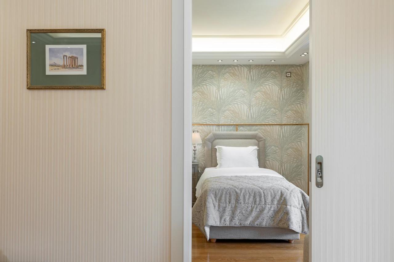 Vouliagmeni'S Elegance By Acropolis Suites Athens Exterior photo