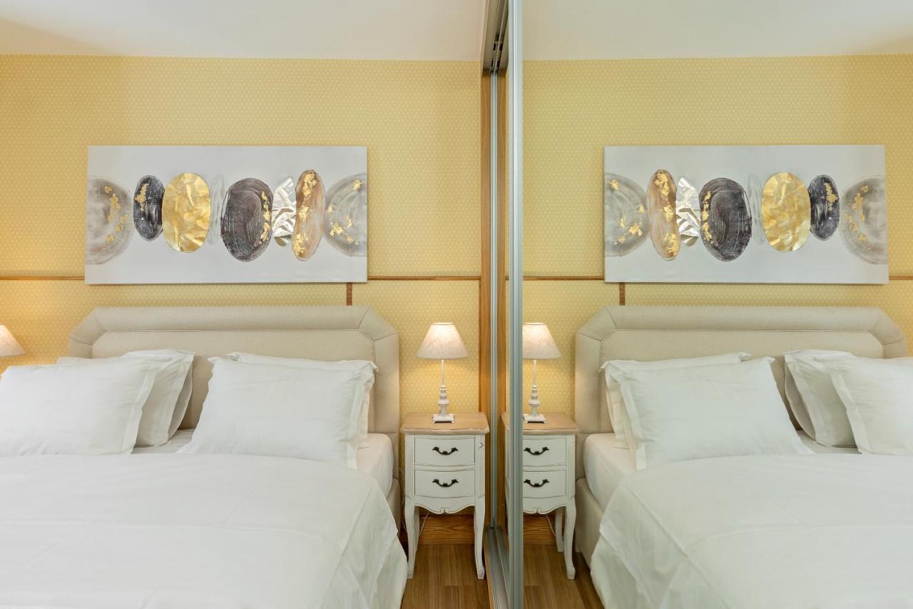 Vouliagmeni'S Elegance By Acropolis Suites Athens Exterior photo